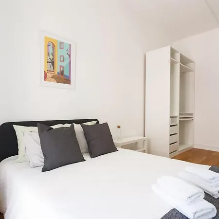 Privat bolig Bedooms With Shared Bathroom In In Historic Largo Do Carmo Lisboa